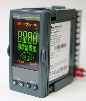 Eurotherm 3208 - 1/8 DIN Temperature Controller (3208/CC/VH/LRRX/..)